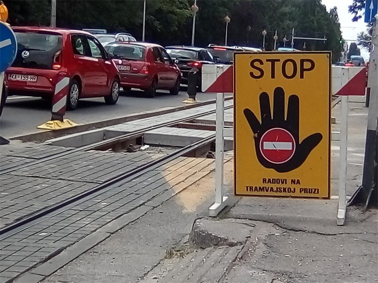 Tramvajsko stajalište Branimir centar-jug izvan funkcije